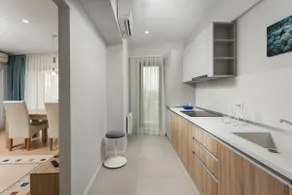 Athina Suites Hotel - Image 4
