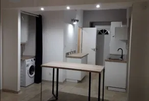 2-bedroom apartment in the city center of Nimes - DS - Image 3