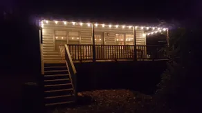 New Hot tub, Cabin, Wifi, Dog, Firepit Walk2Town - Image 2