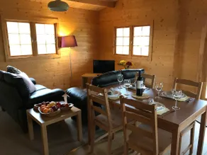 Pastures Green Cabin (Oak Tree Lane) - Image 5