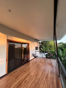 Spacious Modern two-storey house - Image 5