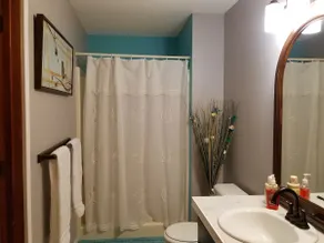 Astoria Airbnb Ground Floor Suite - Image 4