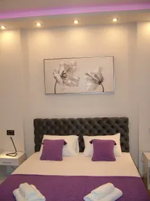 Rose Lux - Image 3