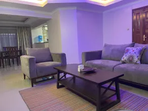 Midtown Executive Suite - Balcony, King Comfy Bed - Image 3