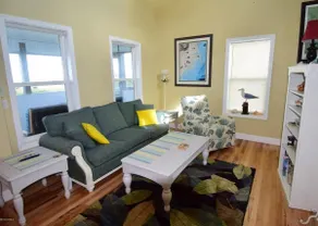 Quaint Cottage with Spectacular Views - Image 3