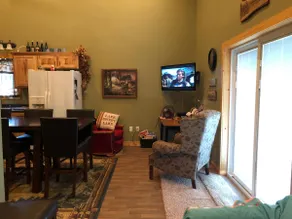 Sandollar Cove Cabin - Lake Fun, Fish, Pheasants! - Image 3
