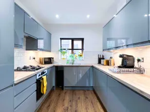 Hampton House - Luxury 5 Bed - NEC / Airport - Image 4