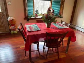 Charming Cottage - Image 4