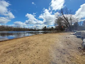 Pines Bay Waterfront cottage with Hot tub! - Image 5