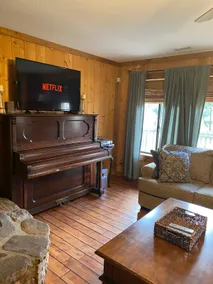 Cozy by the Creekside: 1.4 miles to Casino - Image 4