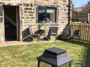 Secluded cottage off the Pennine bridle way - Image 3