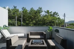 Entire designer villa [BBQ on terrace/10-minute walk to beach] - Image 3