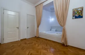 Holiday at Agmashenebeli - Image 2