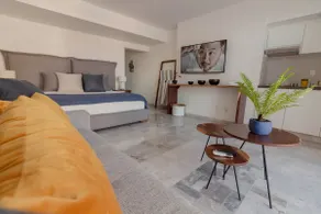 Oceanfront in Manzanillo: Beach and Pool - Image 2