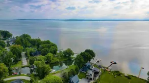 Blu Lake House | Waterfront May/June Special - Image 2