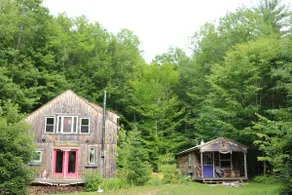 ”Harmony” Off Grid Solar Power Eco Cabin - Image 4