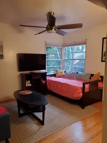 6 blocks to SMbeach - Sunny house, Quiet street - Image 3