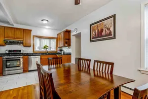 Charming 4R Boston home w/parking, 5 min to Casino - Image 4