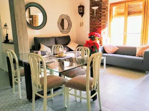 Bright & Elegant City Centre 3 bedroom Apartment - Image 3