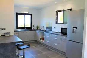 Modern villa with superb sea view, 100 m from the beaches - Image 5