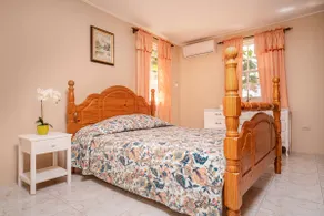 Bright airy apartment short walk from Crane Beach - Image 4