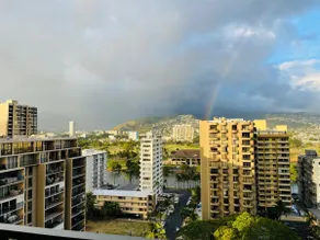 Waikiki Banyan Rainbow Suite - Free Parking and AC - Image 3