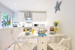 Mermaids Rest - Image 4