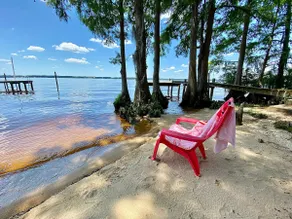 River Front Cottage with pier & Rare Sandy Beach - Image 4