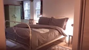 Spacious 1 bed flat +pking in desirable Summertown - Image 2