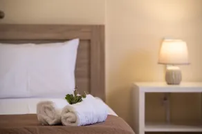 Brand New Apartment 15 mins from Town - Image 3