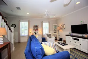 4 Bed on the Water - Luxury Beach Retreat - Image 4