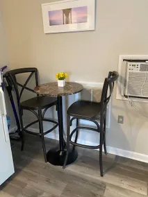 Your sanctuary awaits/1-bedroom downtown apartment - Image 4