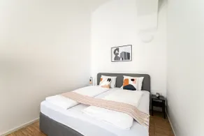 Spacious 2BR Near Attractions by HM - Image 3