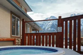 Pet Friendly 2BR with Mtn Views and Hot tub - Image 5