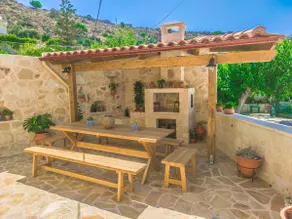 Christine Countryside House - Fully renovated with all modern comforts - Image 4