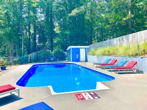 House with private pool nr Lake Lanier - Image 2