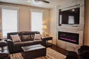 Beautiful & clean 2 Bed/2 bath home in downtown Meridian! - Image 3