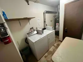 CR Creekside Condo - B&B - Image 3