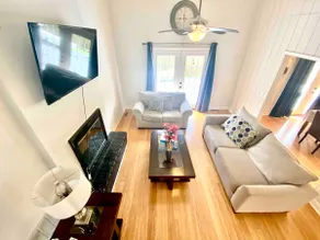 Relax/Spacious Home.Central to Everything! 5 Beds - Image 4
