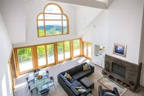 Vermont`s Mountain Villa: Hot tub, Ski views, Pet+ - Image 4