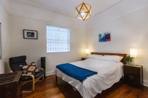 Neat and Cosy at Bondi Beach - Image 3