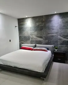 Loft 2 floors cd victoria - Image 2