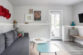 The Copper Flat - Walkable, Creative & Private! - Image 2