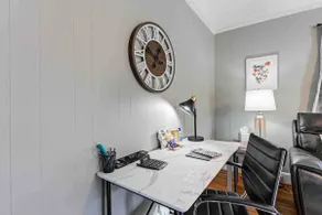 Uptown Cottage - Image 4
