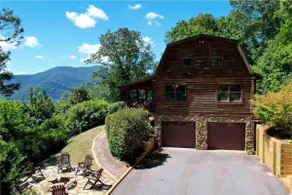Cozy Cabin • Hot Tub • Game Room • Views - Image 2