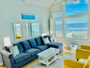 Oceanfront home- pool, playground, 3 suites, beach - Image 2