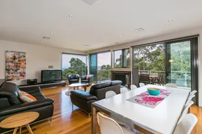 Lorne Luxury Escape – Peaceful, Family-Friendly with Ocean & Forest Views - Image 3