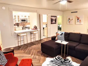 Mid Century Mod on the Water - Image 4