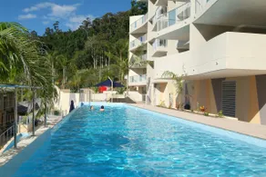 FANTABULOUS VIEWS Azure Sea 2 Bedroom Apartment - Image 5