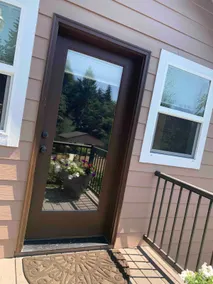 Quiet, spacious cottage apartment; Sleeps 5 - Image 4